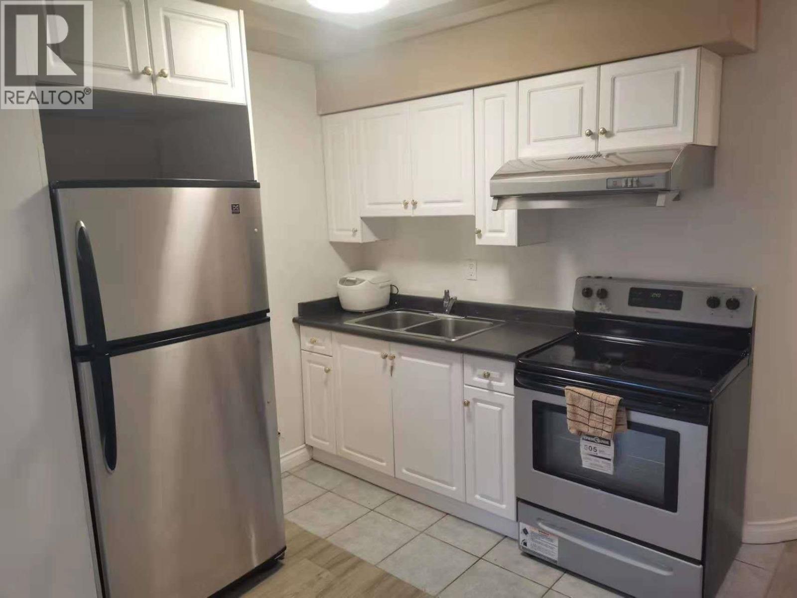 One Room-5227 Chesham Street, Burnaby, British Columbia  V5H 2L1 - Photo 3 - R3174417