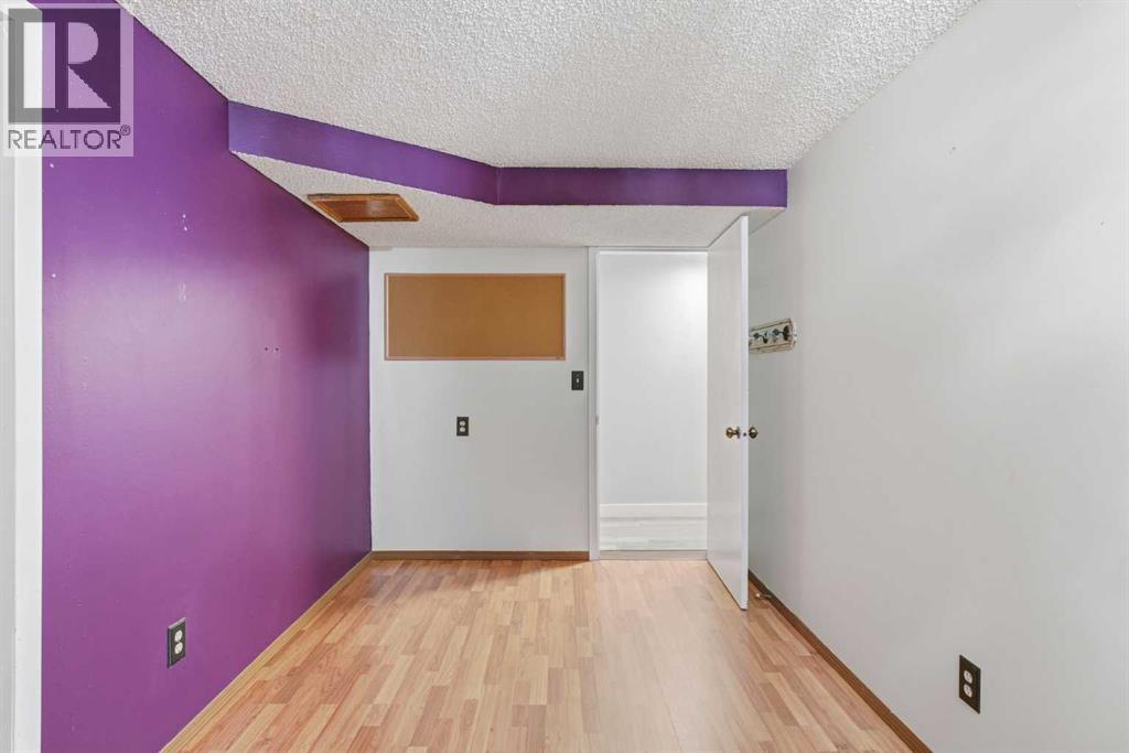 96 Ranchridge Drive NW, Calgary, Alberta  T3G 1W2 - Photo 37 - A2350377