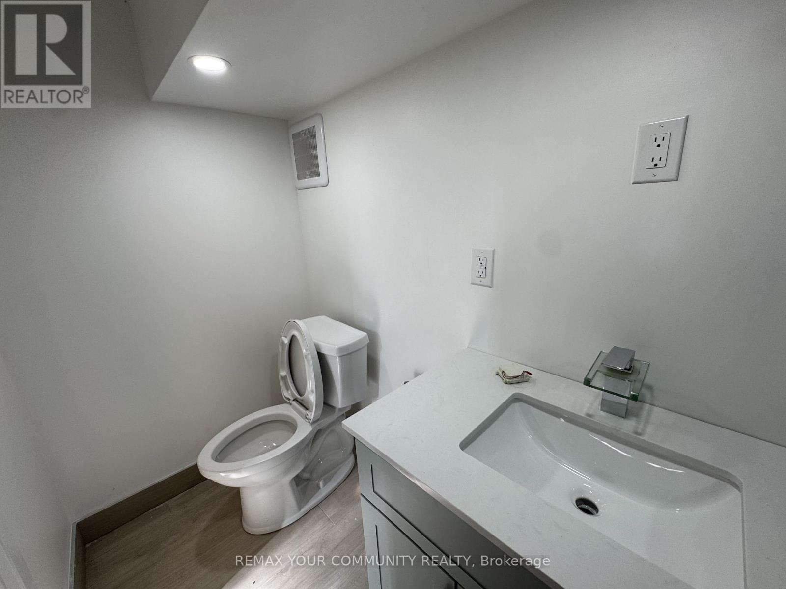 2063 Waters Edge Drive, Oakville, Ontario  L6L 1A3 - Photo 34 - W13622126