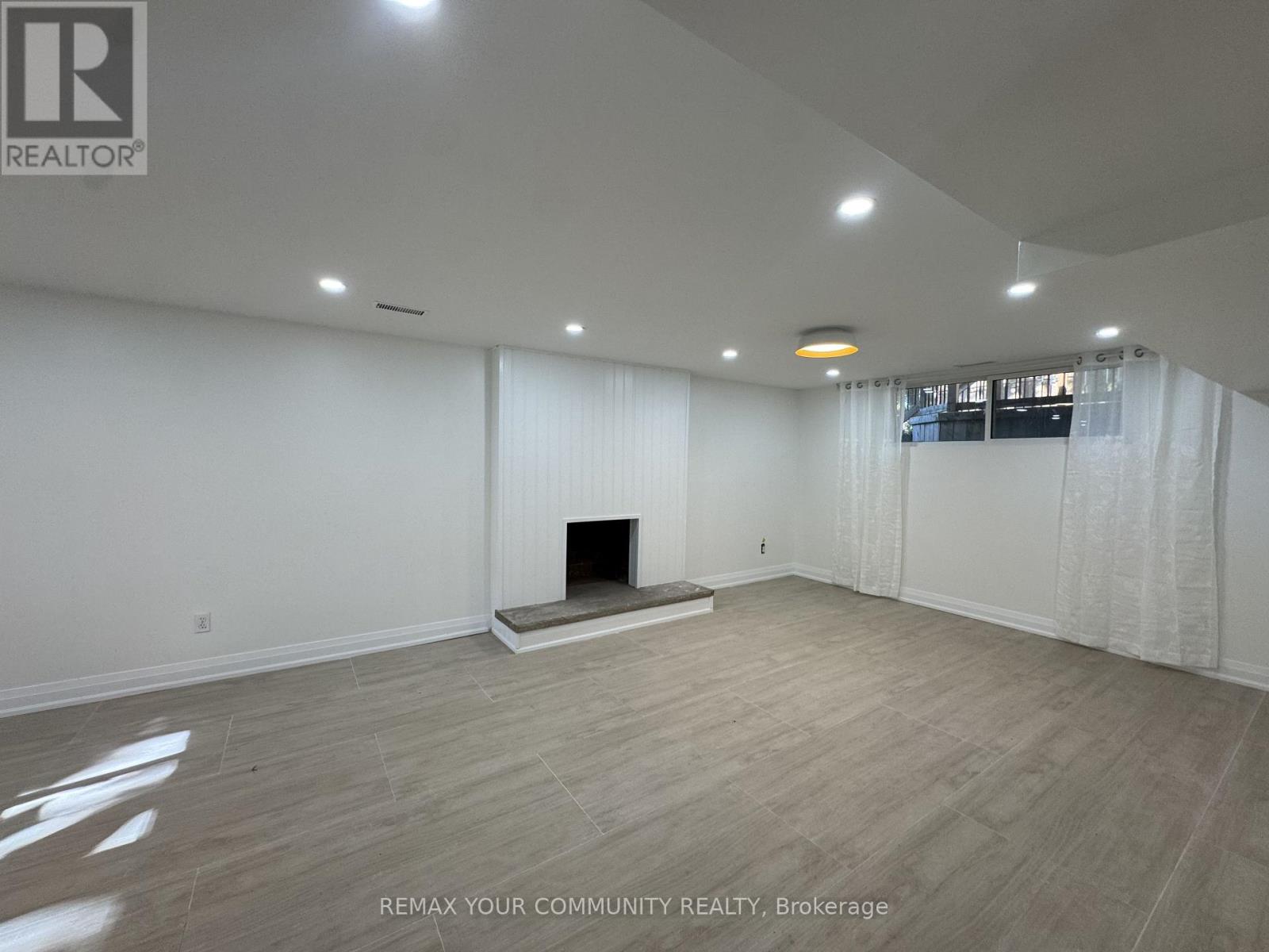 2063 Waters Edge Drive, Oakville, Ontario  L6L 1A3 - Photo 28 - W13622126