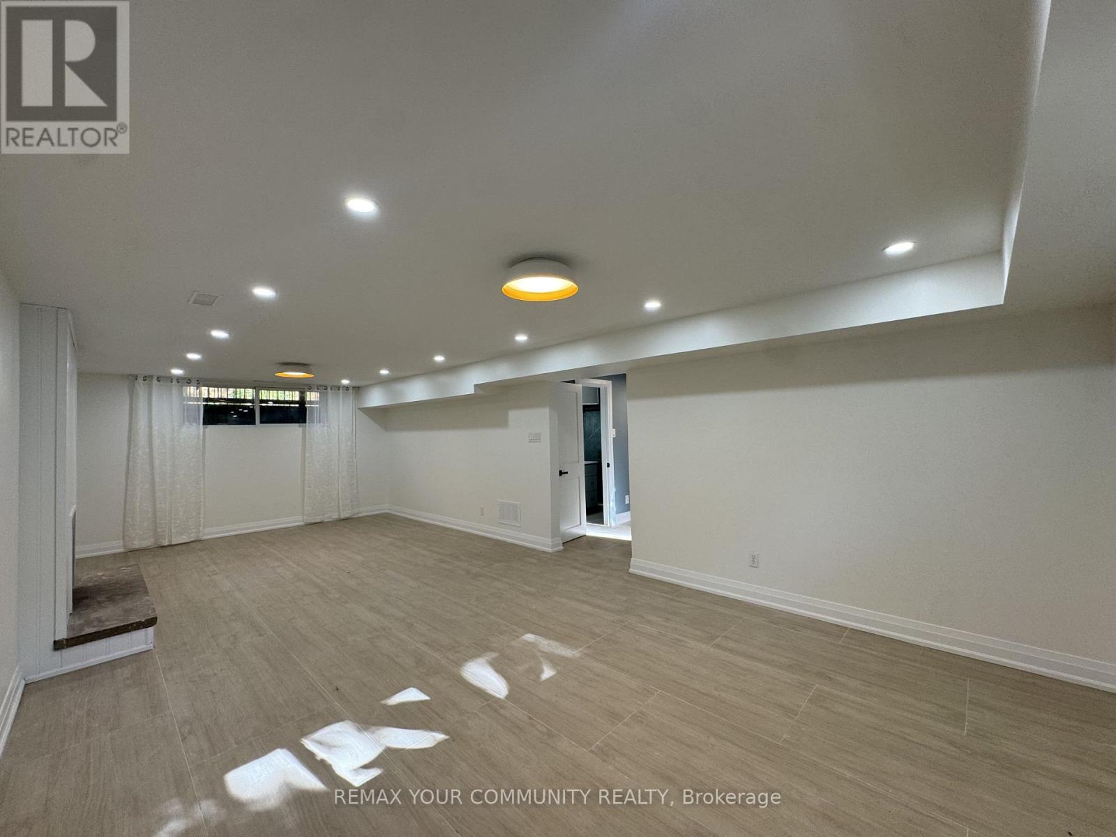 2063 Waters Edge Drive, Oakville, Ontario  L6L 1A3 - Photo 31 - W13622126