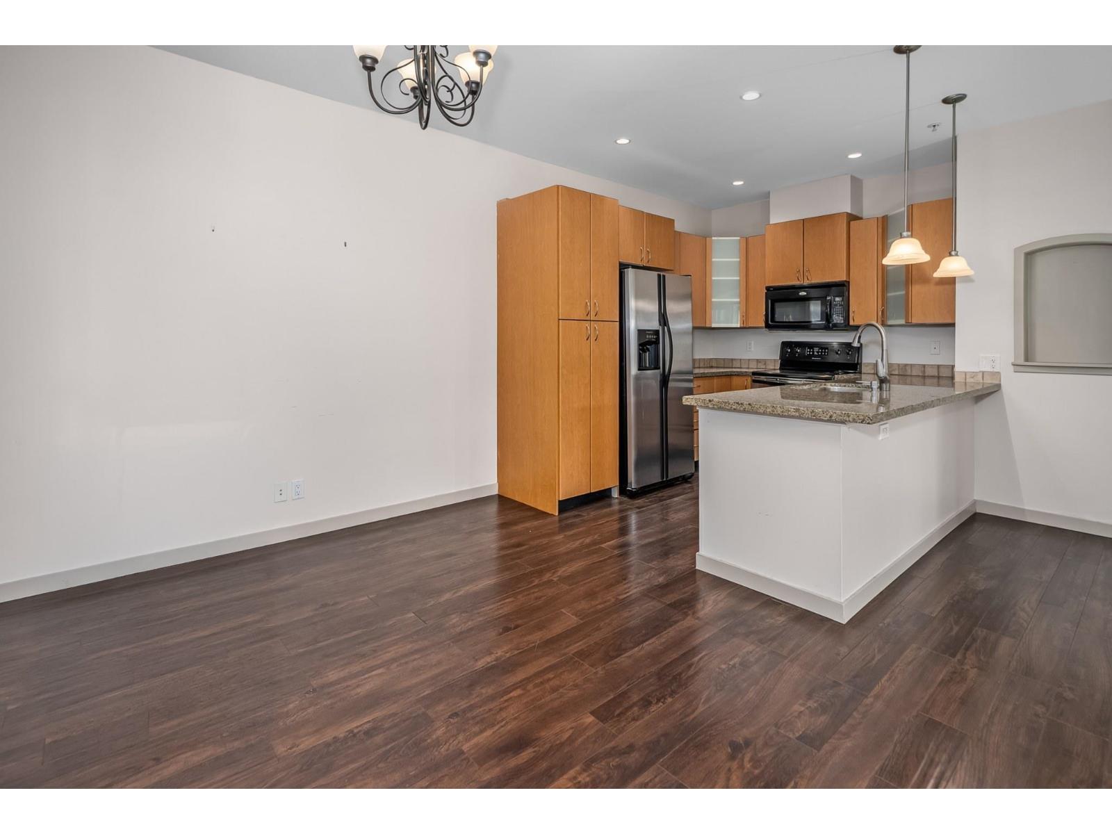 207 33485 South Fraser Way, Abbotsford, British Columbia  V2S 8P9 - Photo 13 - R3145957