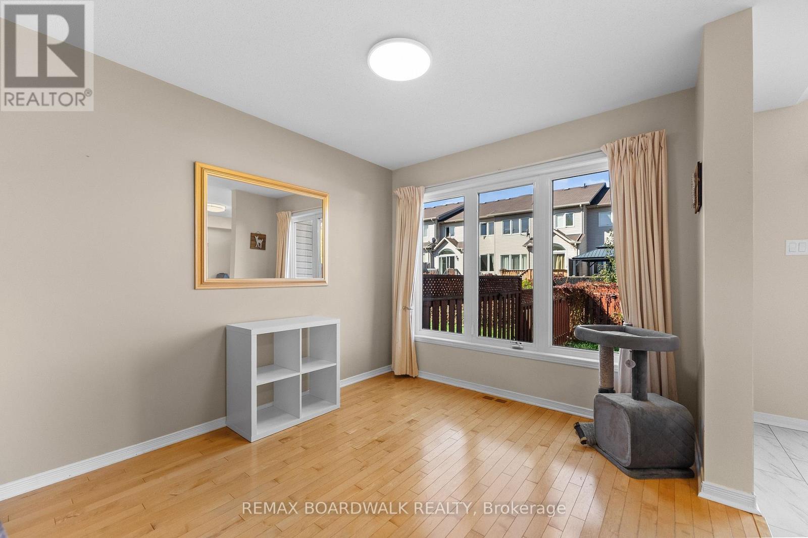 302 Statewood Drive, Ottawa, Ontario  K2K 0A8 - Photo 11 - X13886026