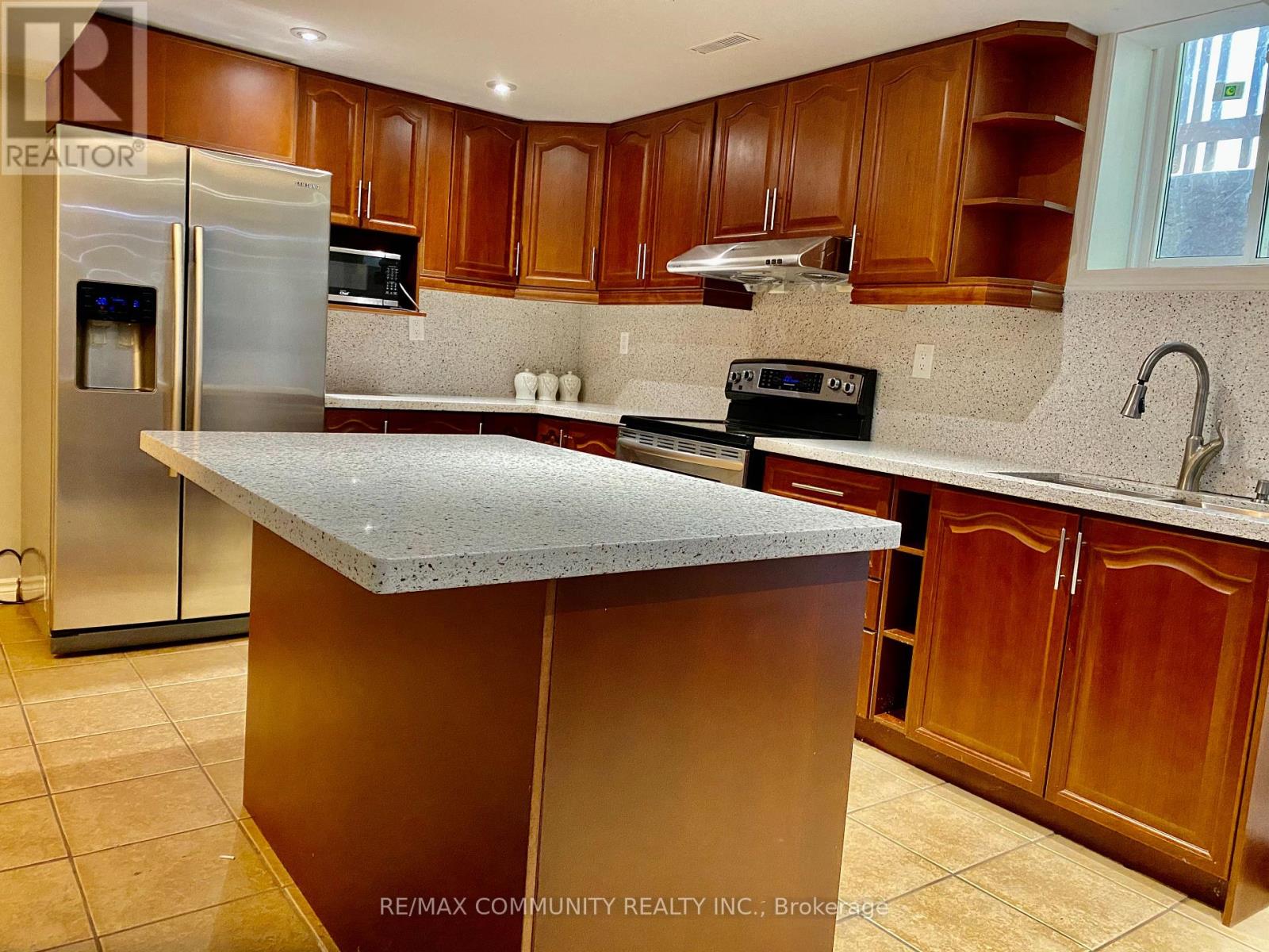 Bsmt - 110 Orleans Drive, Toronto, Ontario M1C 4S4 - Photo 2 - E13886014