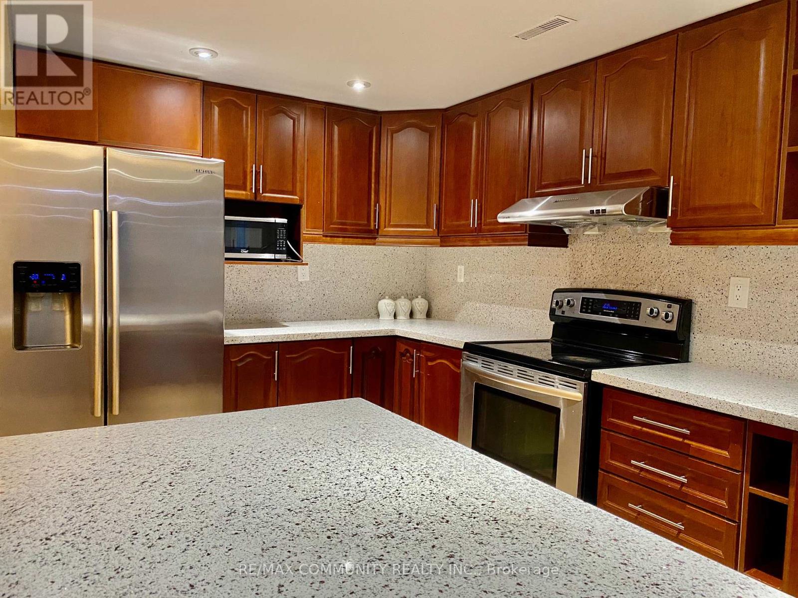 Bsmt - 110 Orleans Drive, Toronto, Ontario M1C 4S4 - Photo 7 - E13886014
