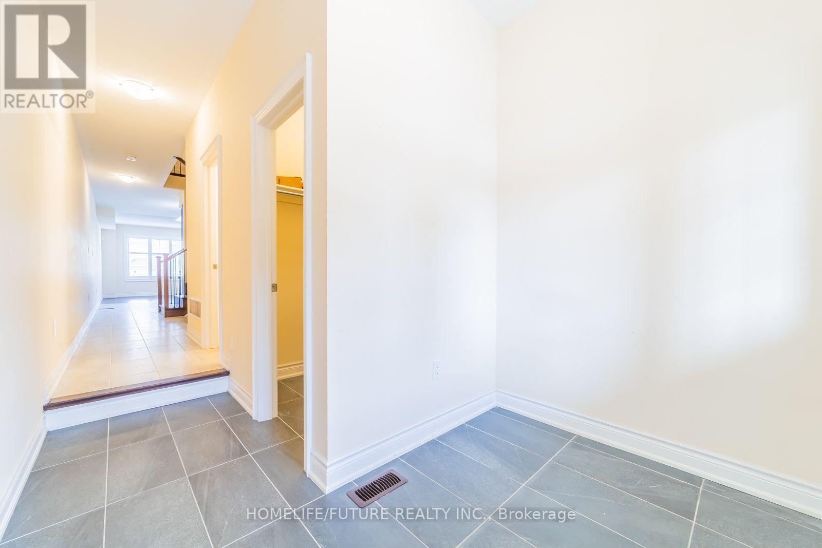 56 Ryler Way, Markham, Ontario  L3S 0E7 - Photo 7 - N13886010