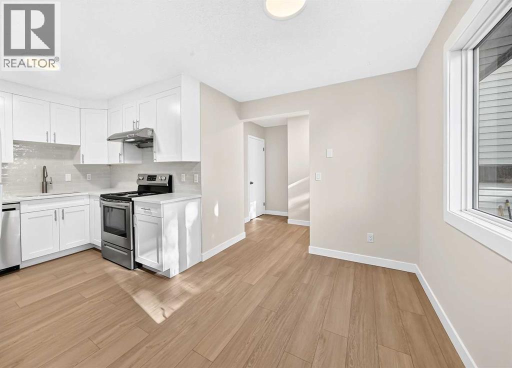 18 Dalhousie Crescent NW, Calgary, Alberta  T3A 2H8 - Photo 9 - A2346621