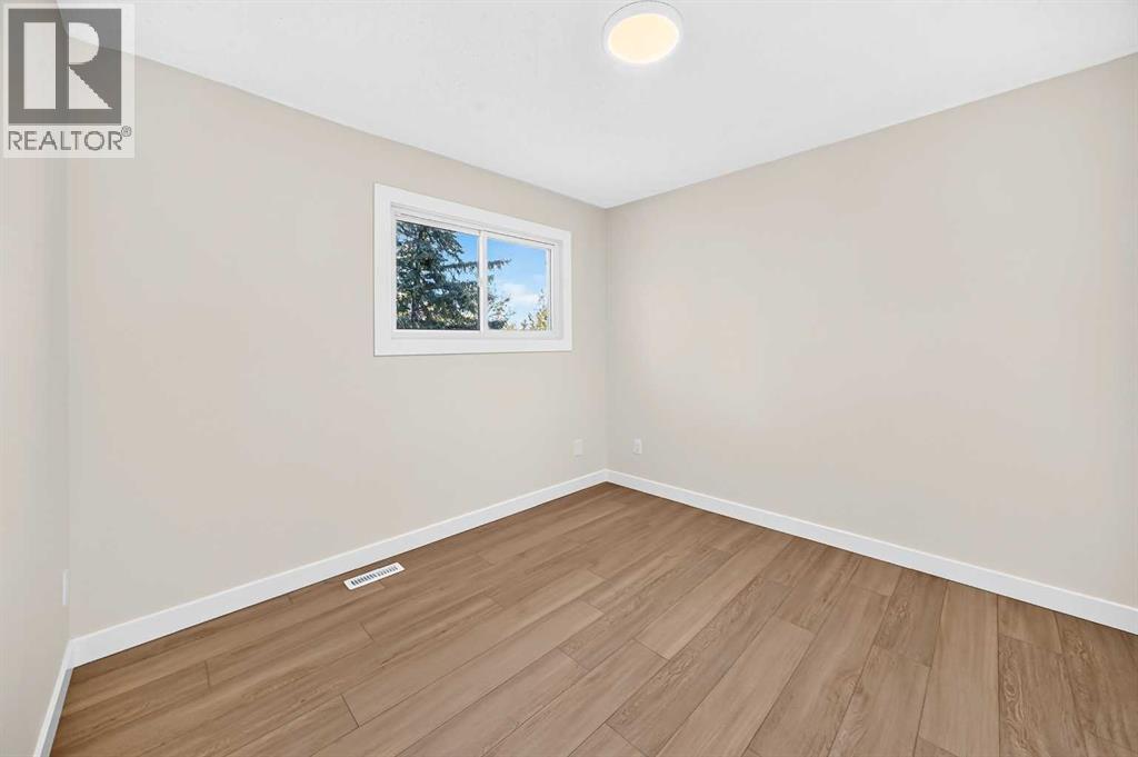 18 Dalhousie Crescent NW, Calgary, Alberta  T3A 2H8 - Photo 27 - A2346621