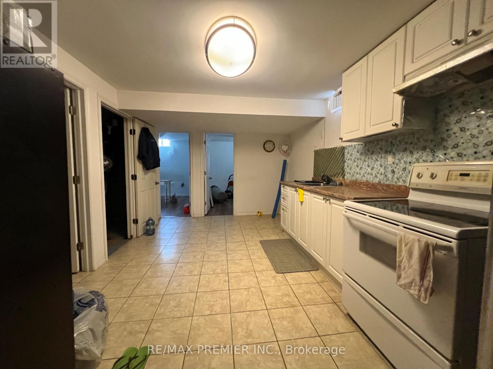 371 Krotone Crescent, Mississauga, Ontario  L5W 1T7 - Photo 10 - W13867016