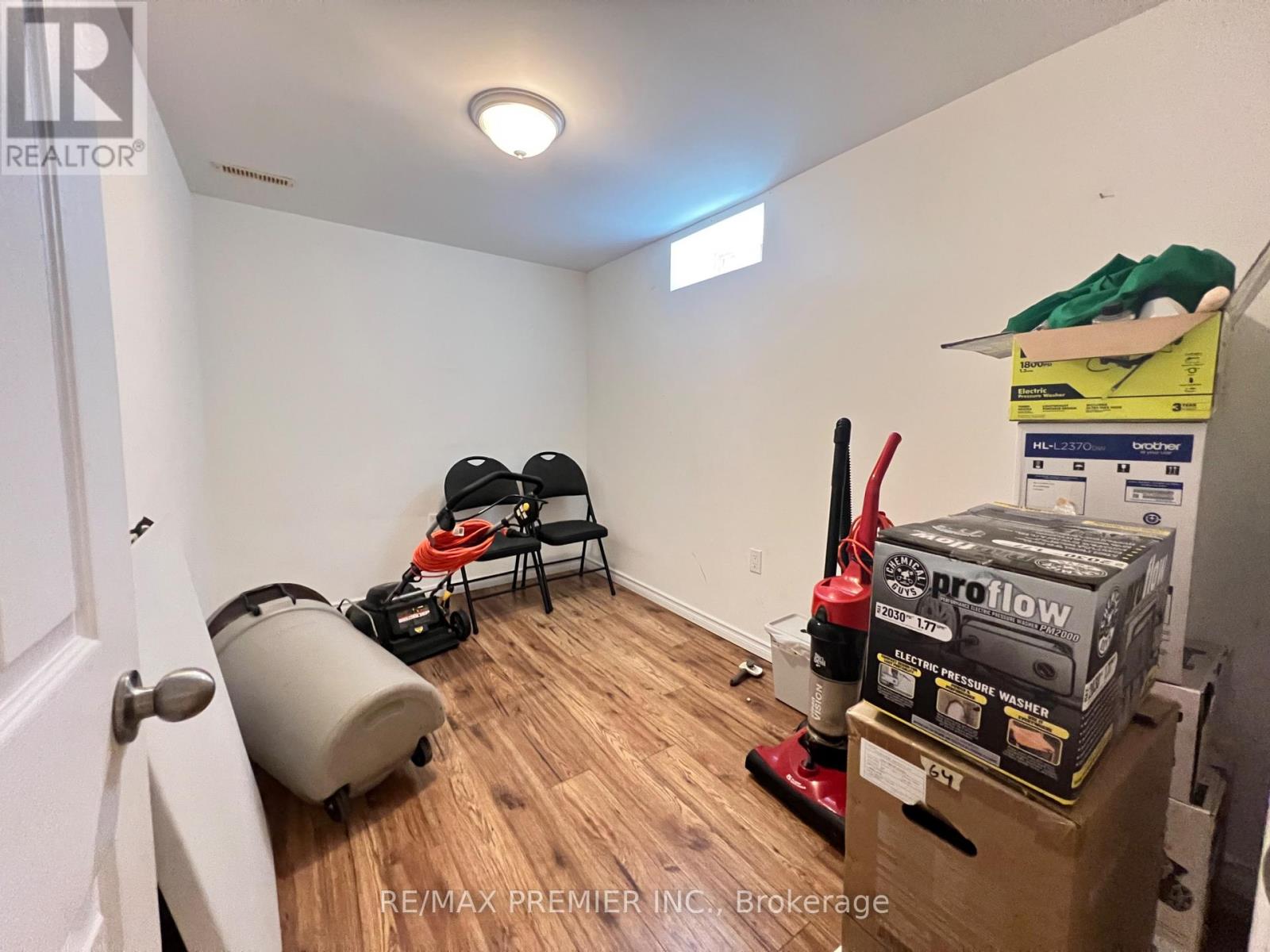 371 Krotone Crescent, Mississauga, Ontario  L5W 1T7 - Photo 9 - W13867016
