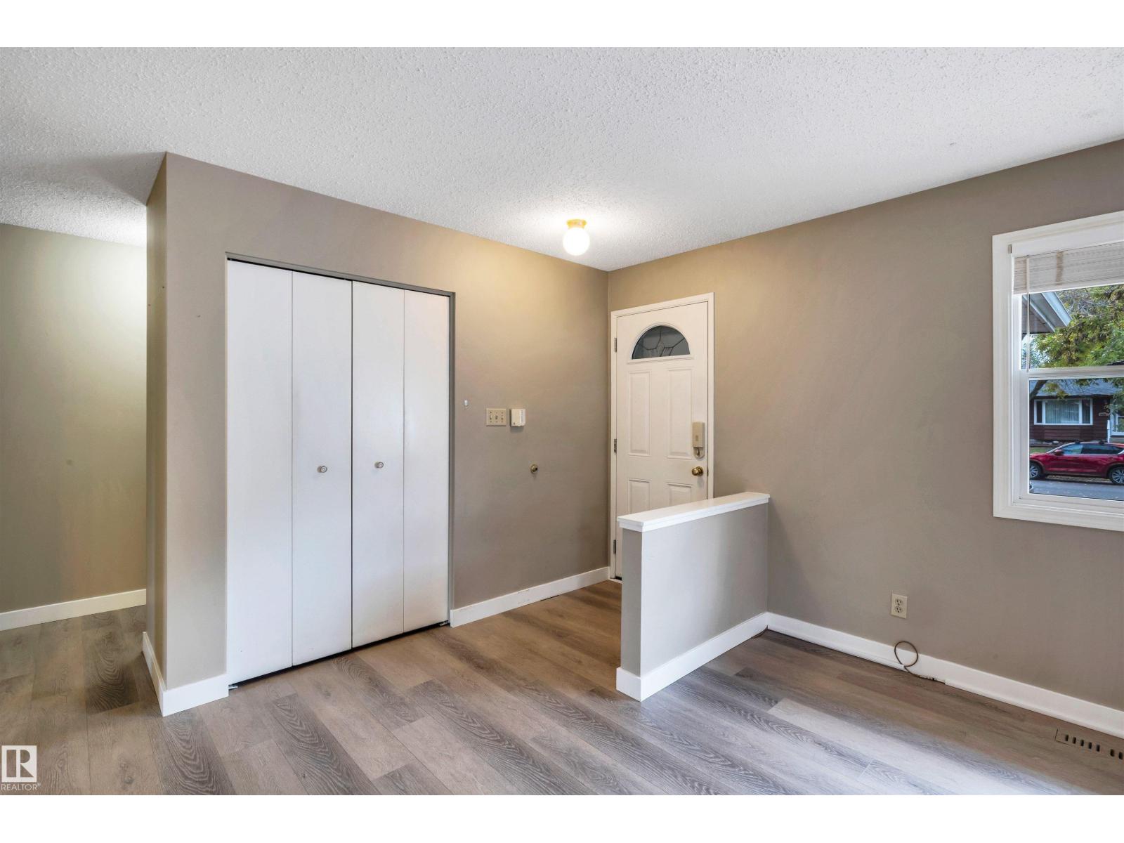 25 Attwood DR St. Albert Alberta Canada T8N2T4 4