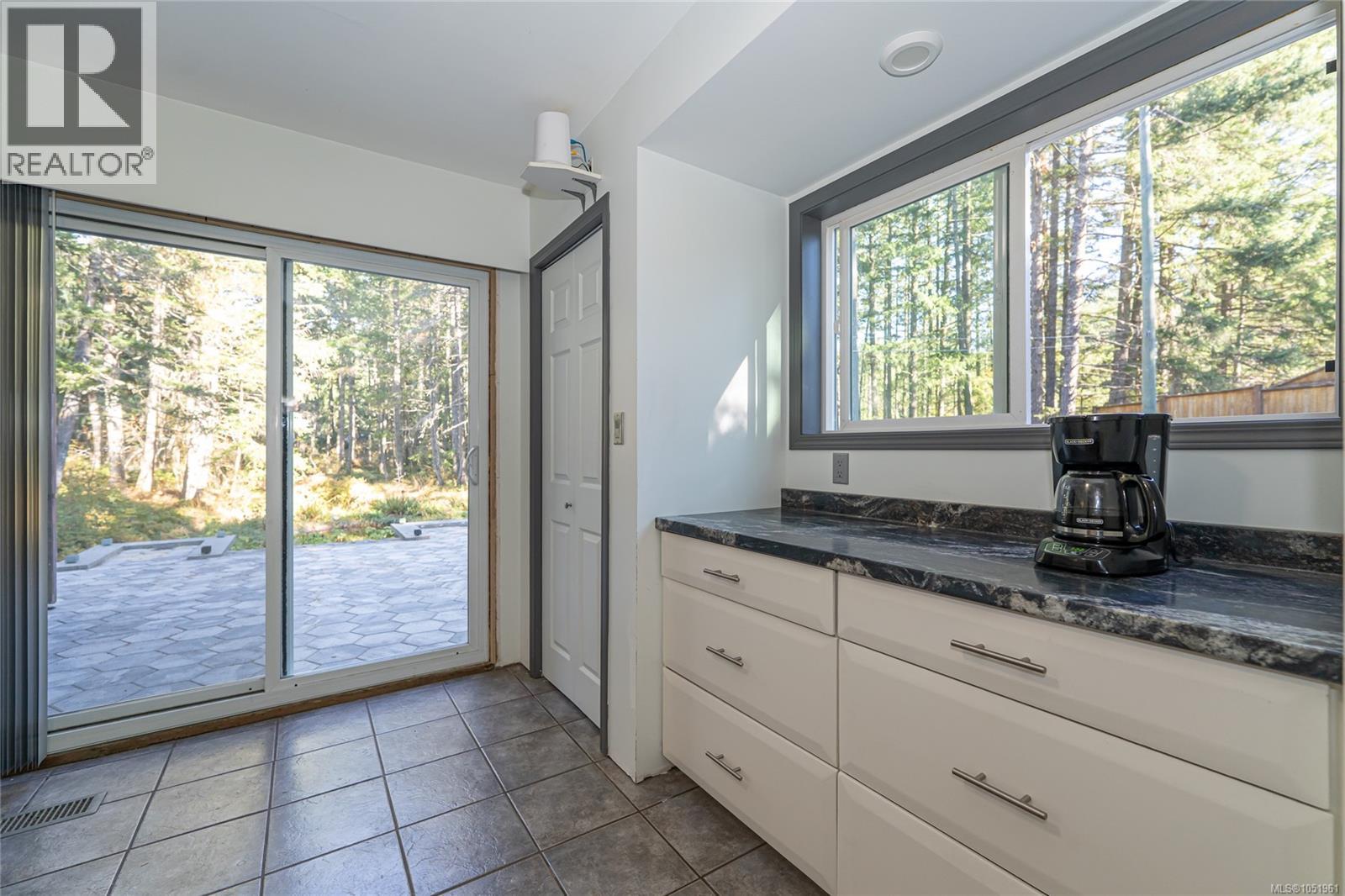 821 Ebadora Lane, Malahat, British Columbia  V0R 2L0 - Photo 16 - 1051961