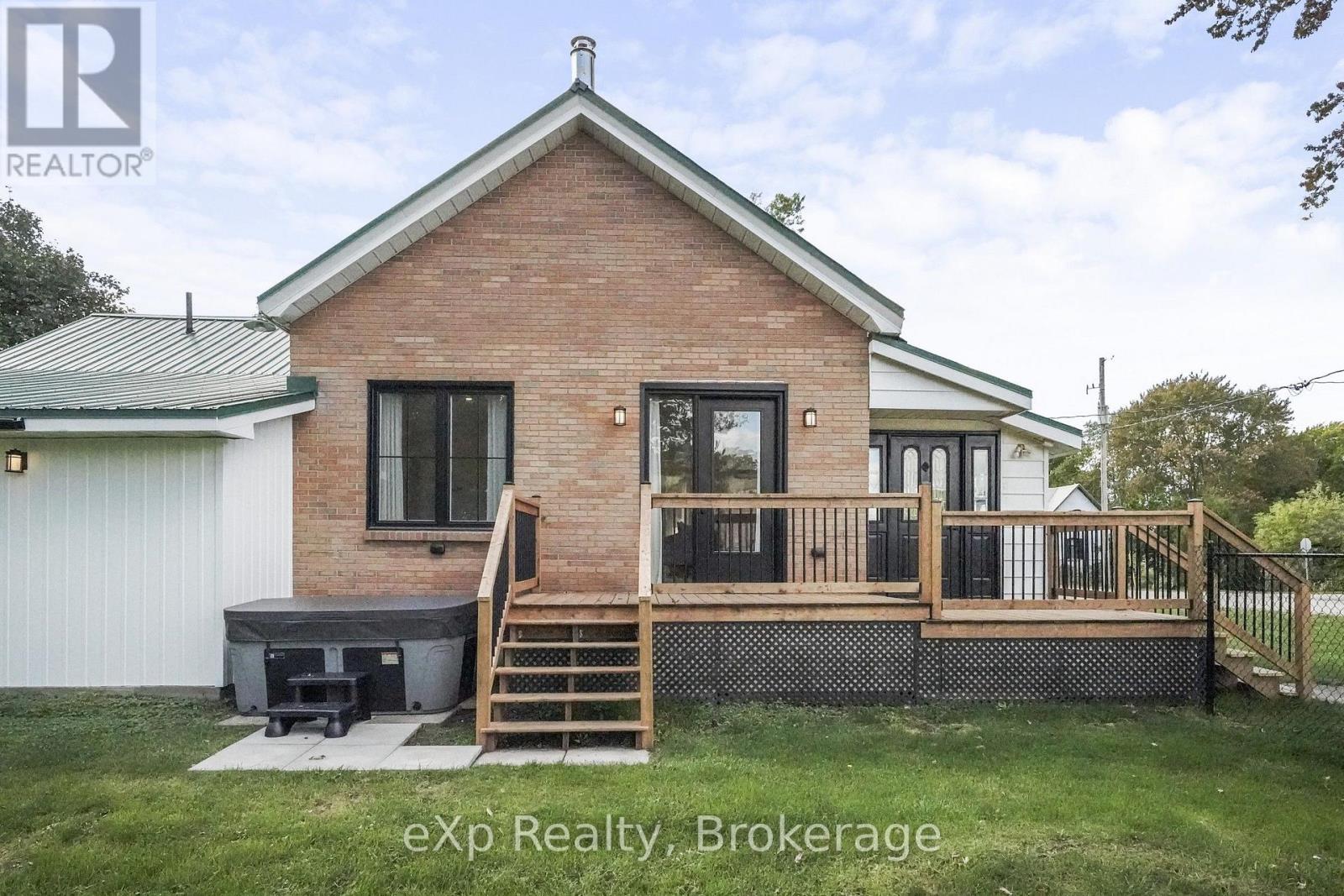 125 Portland Street, South Huron, Ontario  N0M 1K0 - Photo 30 - X13886034