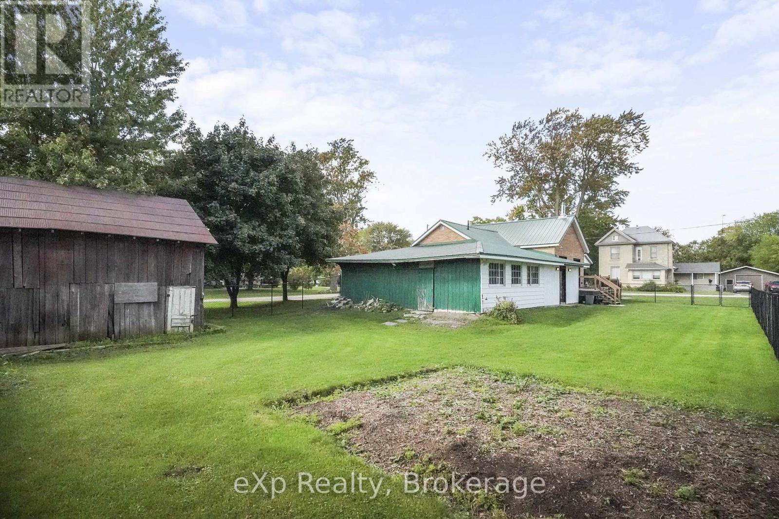 125 Portland Street, South Huron, Ontario  N0M 1K0 - Photo 33 - X13886034