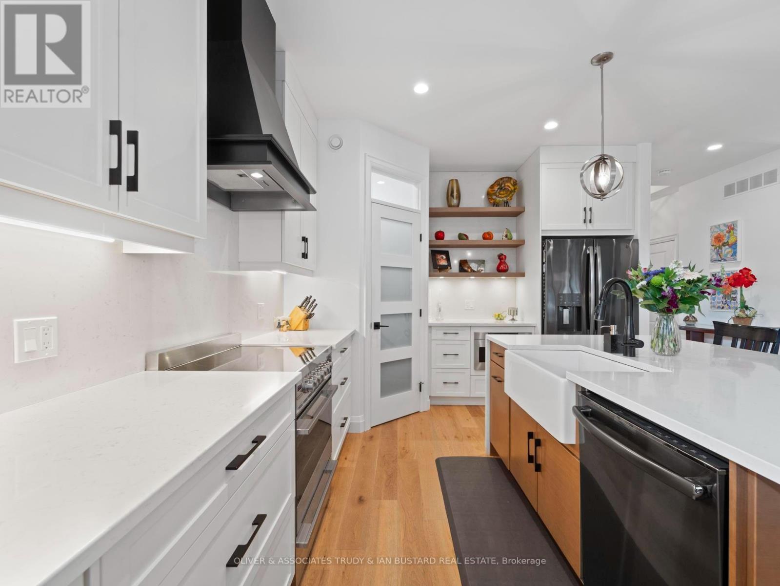 1 Creek Side Place, Lambton Shores, Ontario  N0M 1T0 - Photo 10 - X13886064