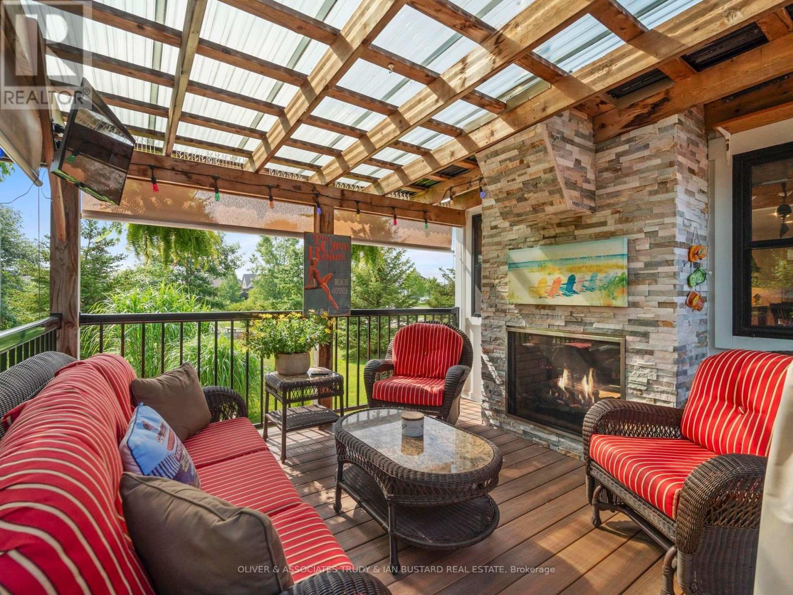 1 Creek Side Place, Lambton Shores, Ontario  N0M 1T0 - Photo 31 - X13886064