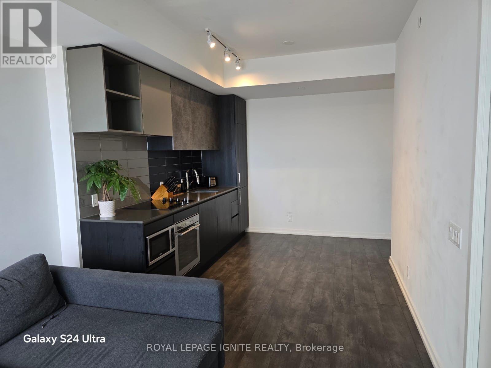 4002 - 1000 Portage Parkway S, Vaughan, Ontario L4K 0L1 - Photo 4 - N13886044