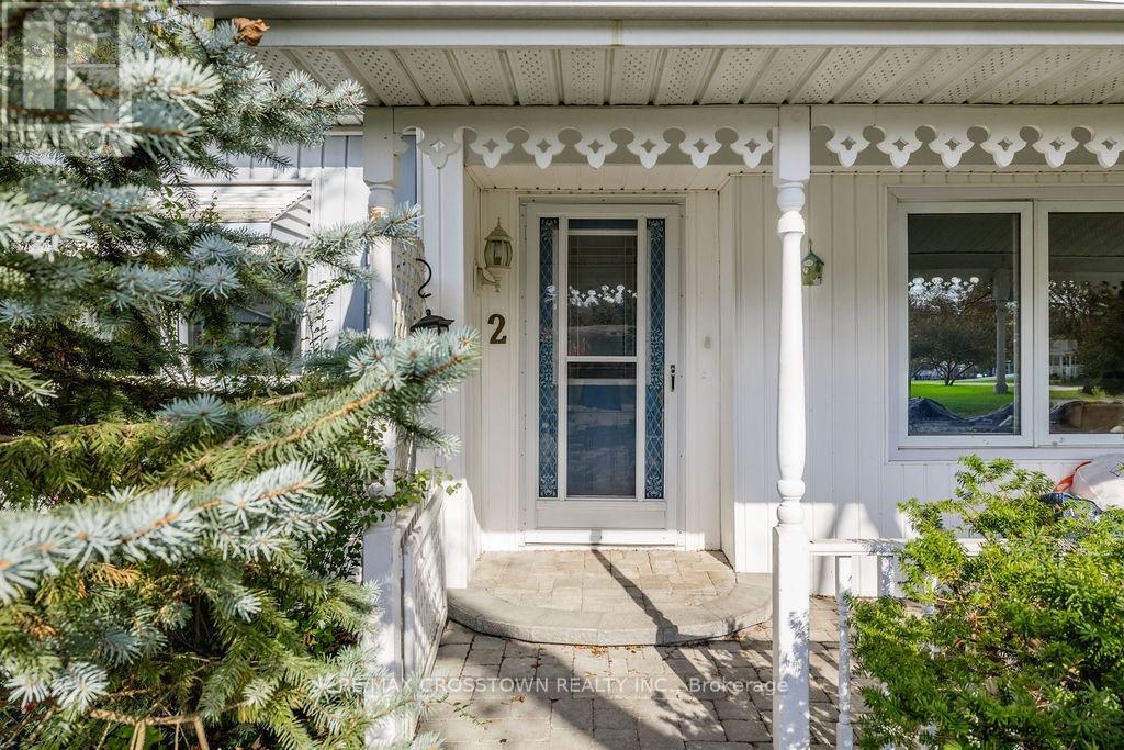 2 Tamarack Court, Innisfil, Ontario  L9S 1M8 - Photo 4 - N13886052