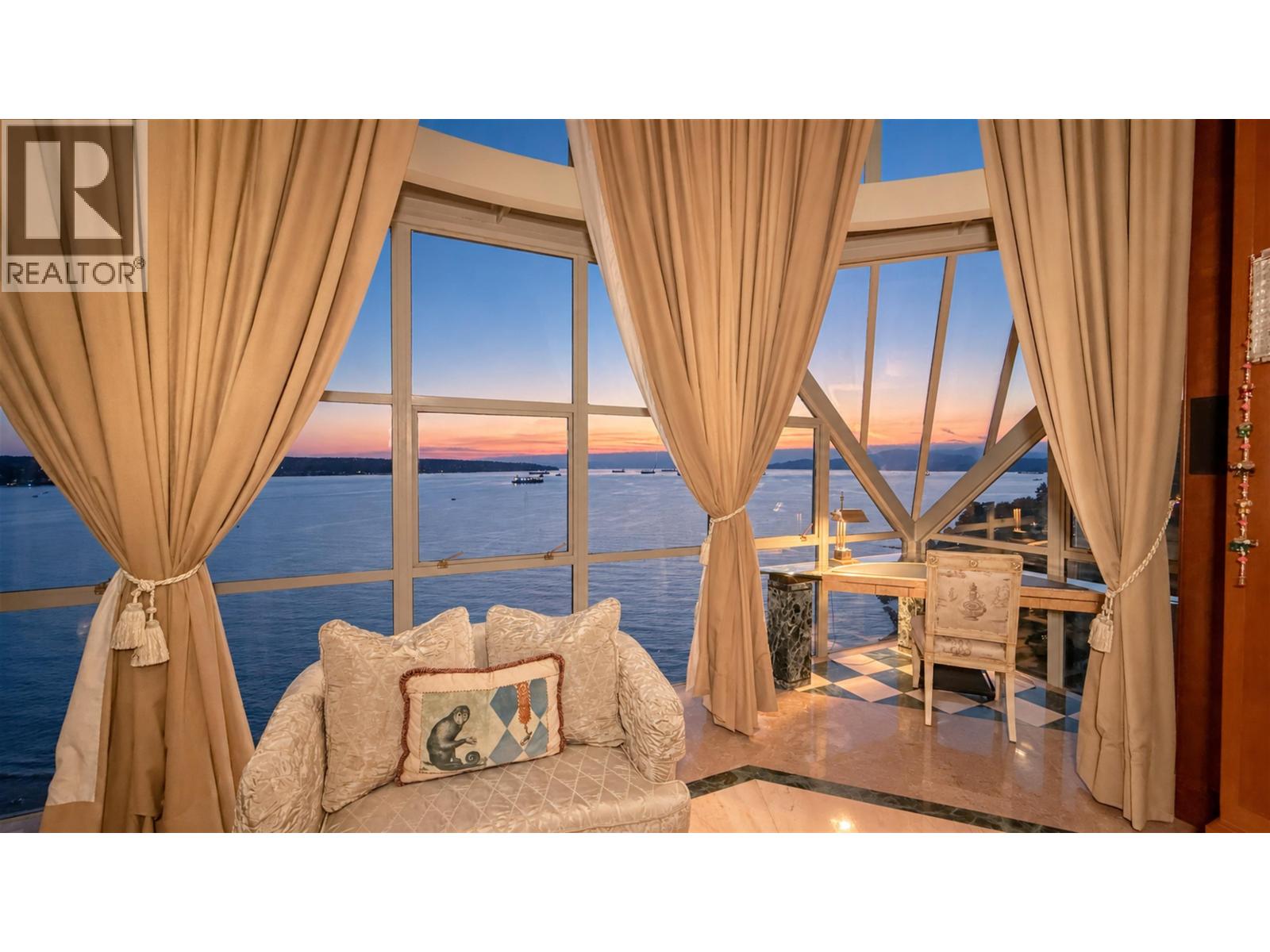 17 1861 Beach Avenue, Vancouver, British Columbia  V6G 1Z1 - Photo 10 - R3064264