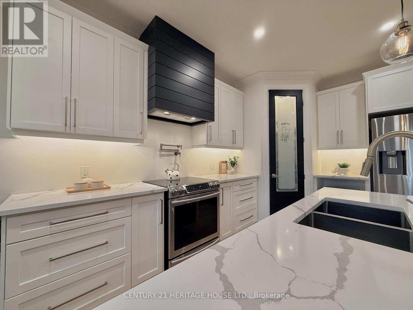 4099 Sugarmaple Crossing, London South, Ontario  N6P 0H6 - Photo 15 - X13851502