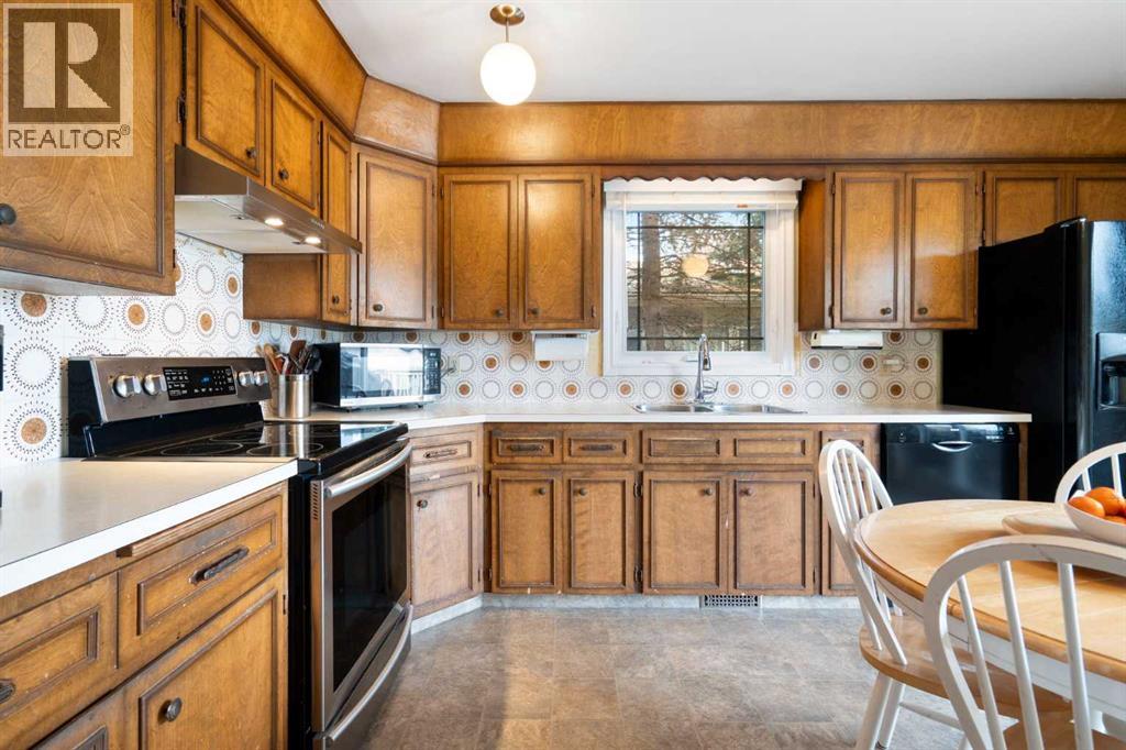 212 Whiteview Bay NE, Calgary, Alberta  T1Y 1R6 - Photo 10 - A2351241