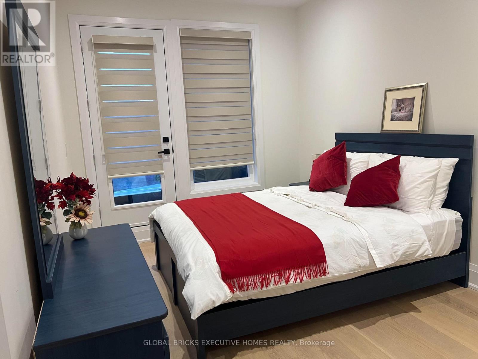 25a Pine Avenue N, Mississauga, Ontario  L5H 2P9 - Photo 18 - W13831026