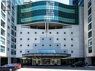 2403 - 77 HARBOUR SQUARE, Toronto, Ontario