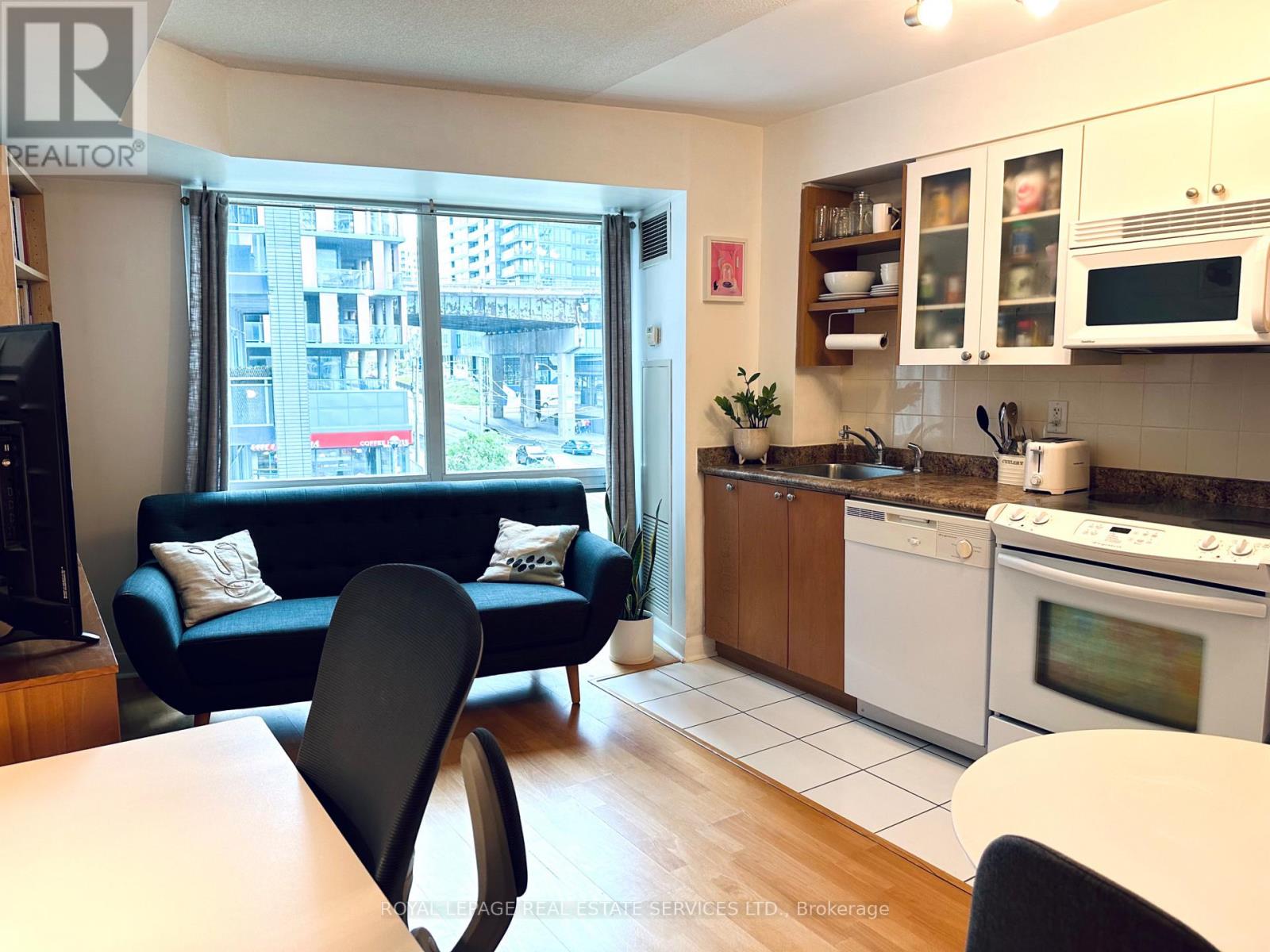 302 - 600 Fleet Street, Toronto, Ontario  M5V 1B7 - Photo 3 - C13886088