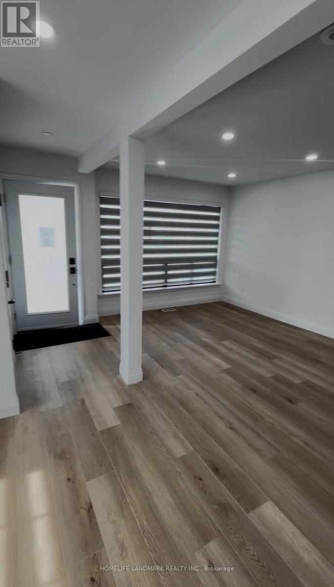 31A (MAIN FLOOR) LAUREL AVENUE, Toronto, Ontario
