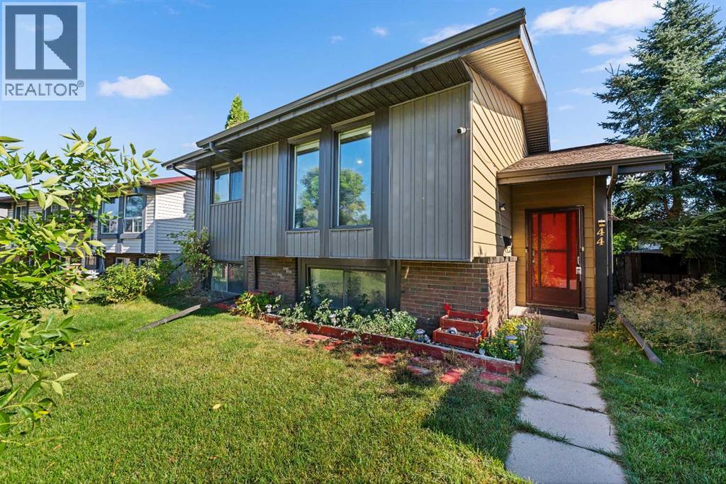 44 Templemont Drive NE, Calgary, Alberta