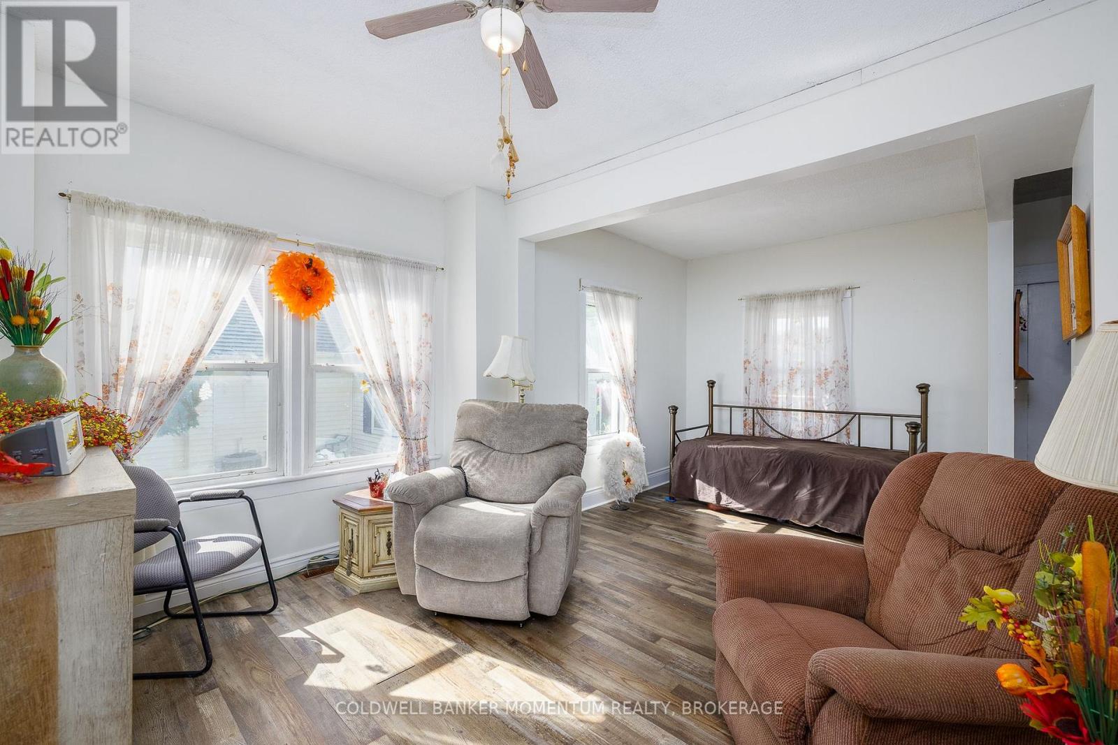 5542 Highland Avenue, Niagara Falls, Ontario  L2G 4W7 - Photo 12 - X13886128