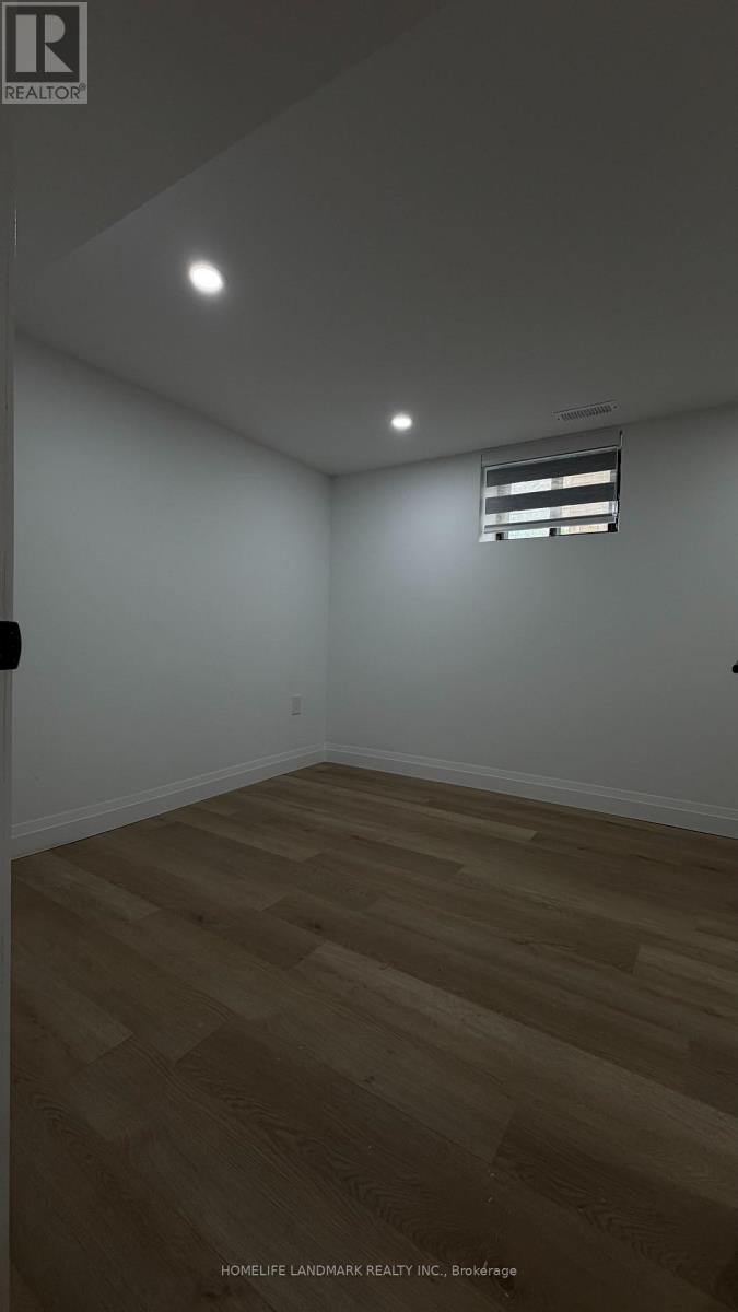 31a (Basement) Laurel Avenue, Toronto, Ontario M1K 3J3 - Photo 6 - E13886124