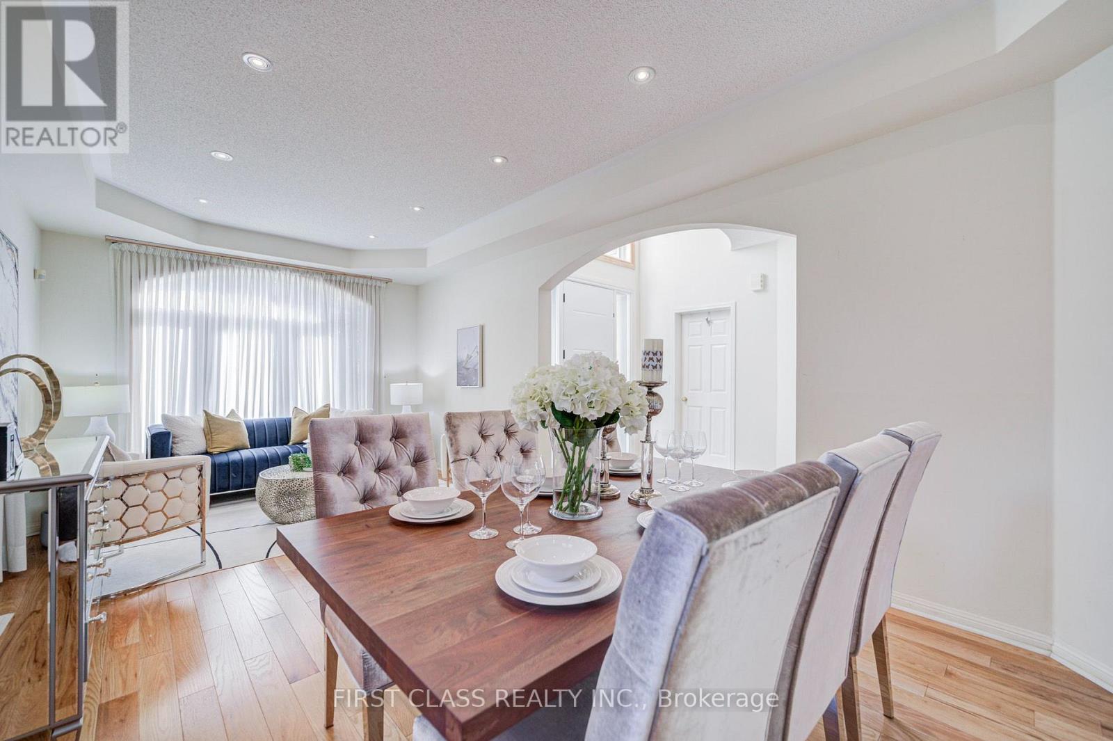 68 Drawbridge Drive, Markham, Ontario  L6C 2G8 - Photo 10 - N13886112