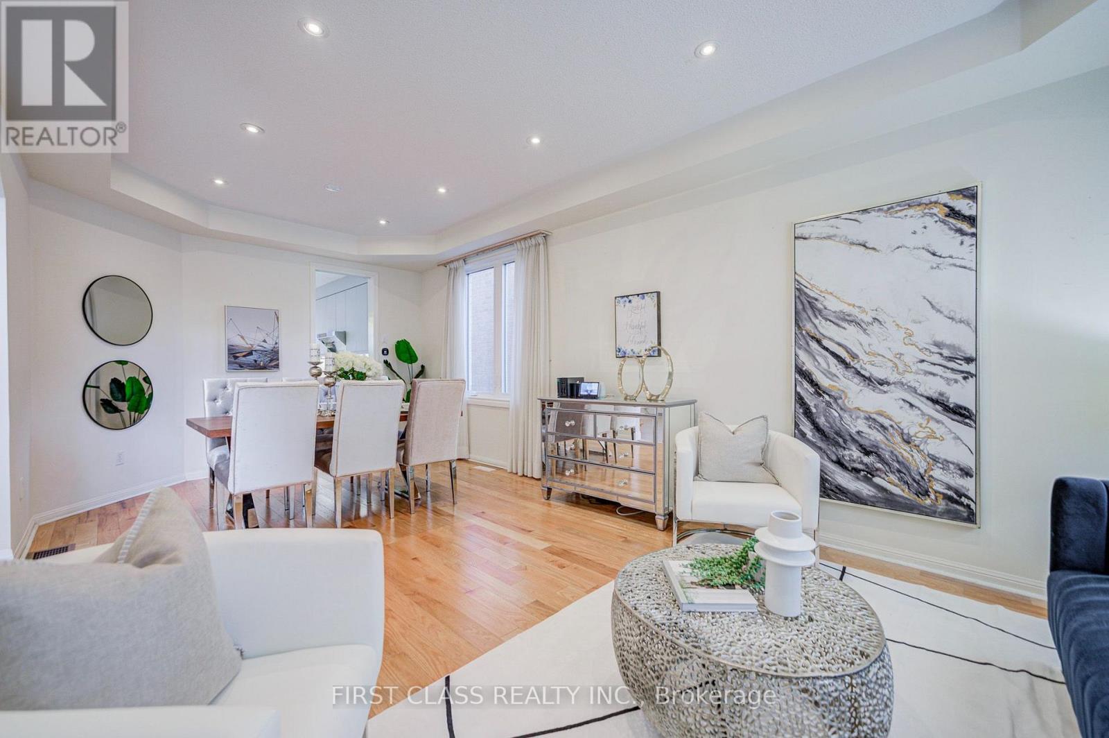 68 Drawbridge Drive, Markham, Ontario  L6C 2G8 - Photo 12 - N13886112