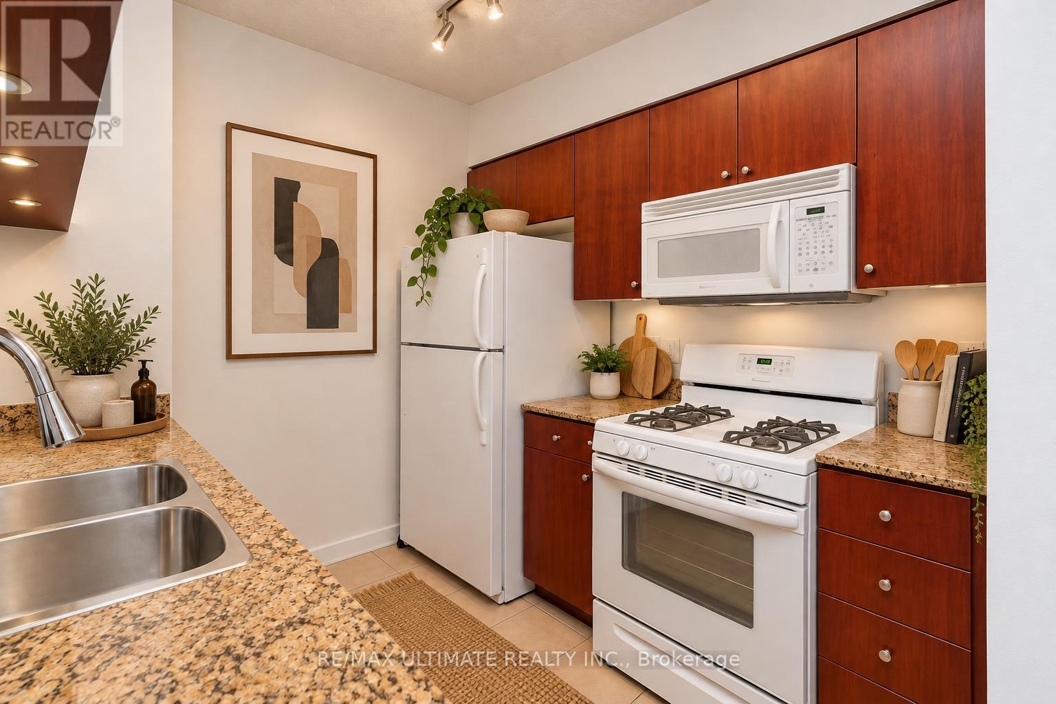 4601 - 35 Mariner Terrace, Toronto, Ontario  M5V 3V9 - Photo 7 - C13882664
