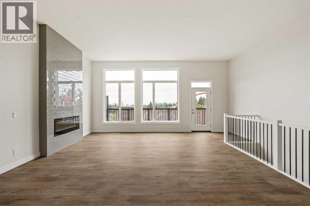 212 Sovereign Common SW, Calgary, Alberta  T3C 3Y3 - Photo 6 - A2346727
