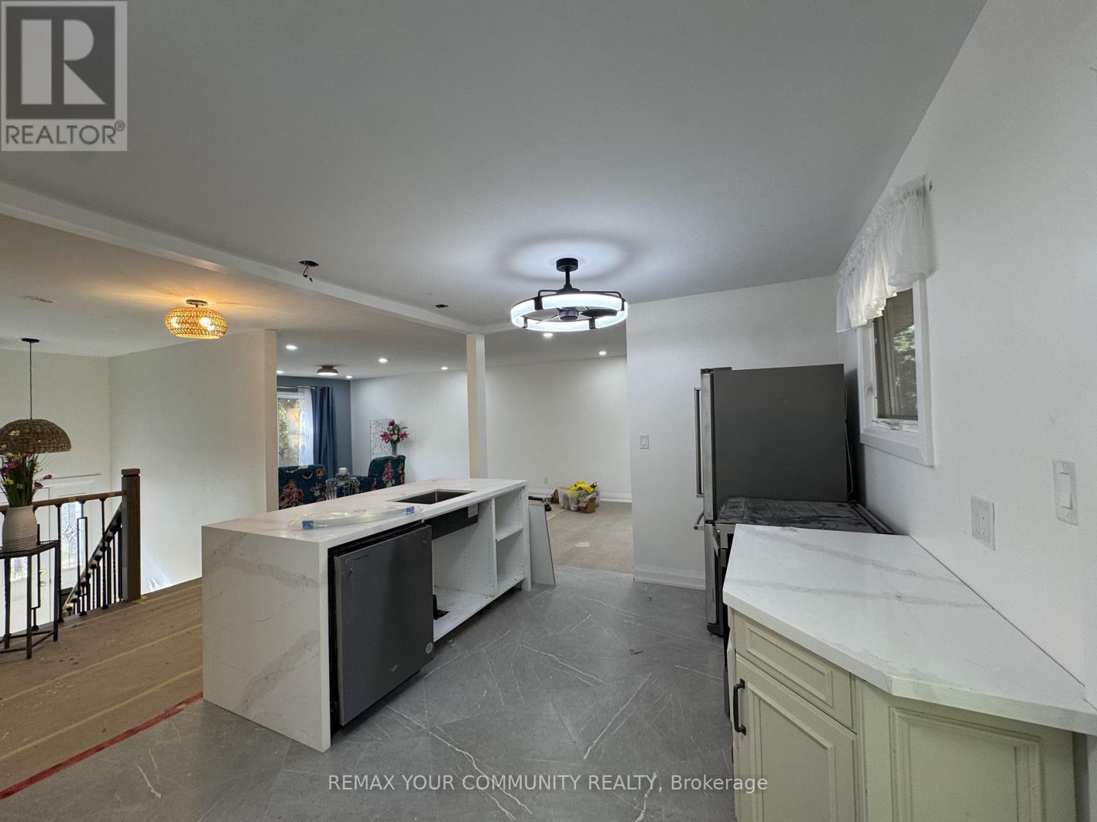 2063 Waters Edge Drive, Oakville, Ontario  L6L 1A3 - Photo 12 - W13622126