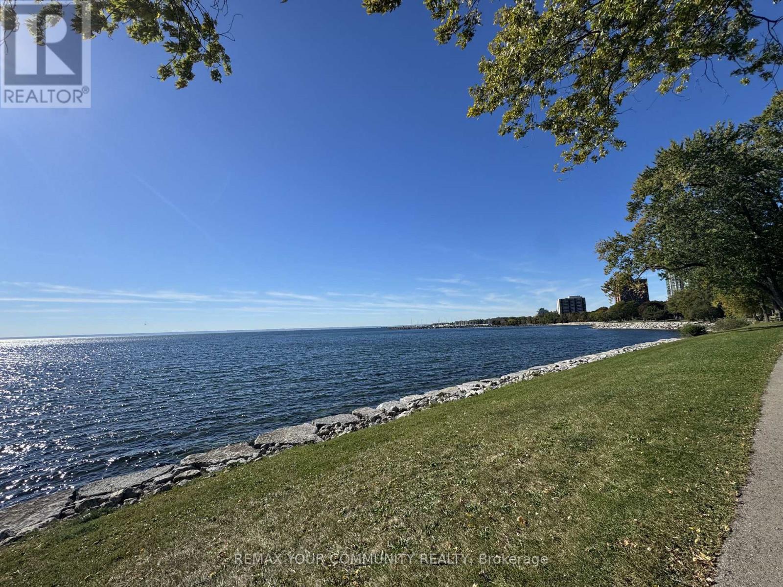 2063 Waters Edge Drive, Oakville, Ontario  L6L 1A3 - Photo 44 - W13622126