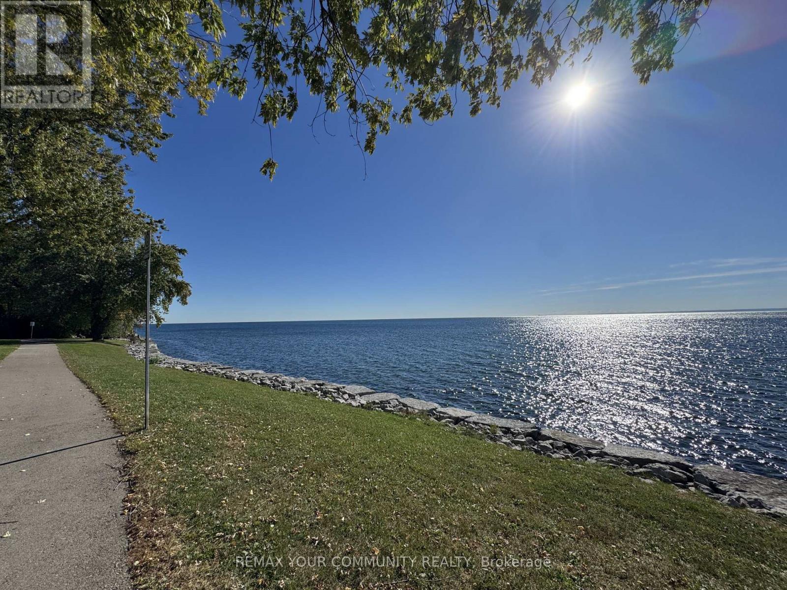 2063 Waters Edge Drive, Oakville, Ontario  L6L 1A3 - Photo 45 - W13622126