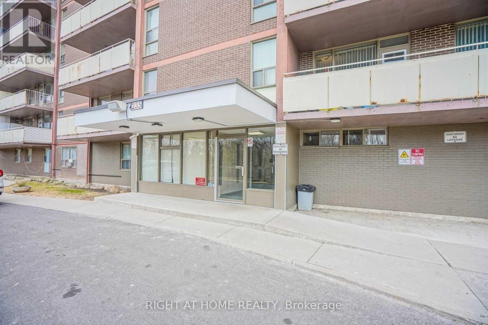 501 - 235 Grandravine Drive, Toronto, Ontario  M3N 1J2 - Photo 2 - W13886134