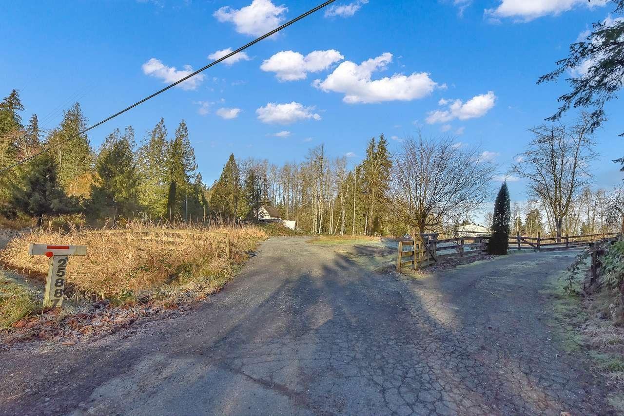 25887 60 Avenue, Langley, British Columbia  V4W 1L3 - Photo 2 - R3174287