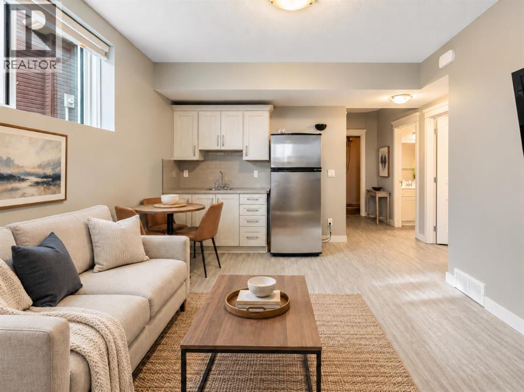 47 Evansglen Court NW