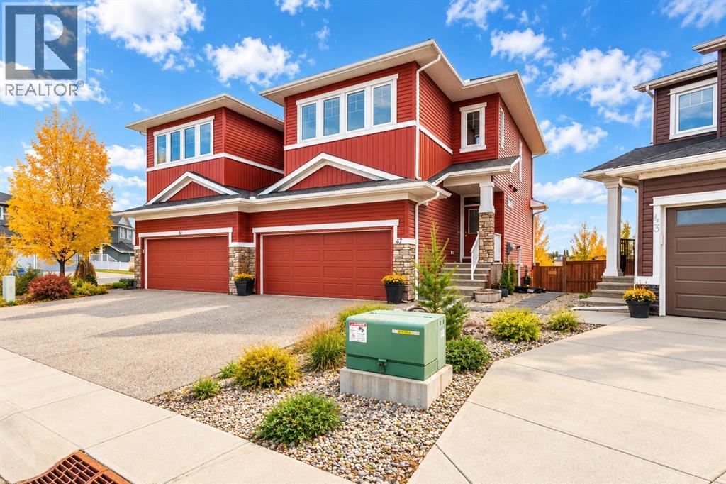 47 Evansglen Court NW