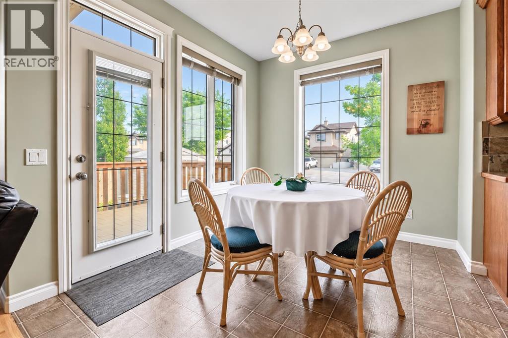 14 Cimarron Park Cove, Okotoks, Alberta  T1S 2L8 - Photo 10 - A2351836