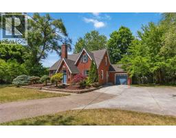 860 LONDON ROAD, Sarnia, Ontario