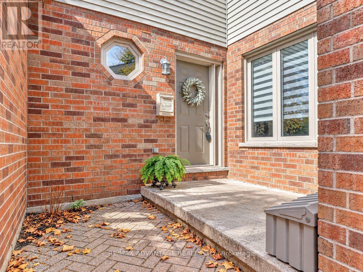 34 - 70 Sunnyside Drive, London North, Ontario  N5X 3W4 - Photo 2 - X13886148