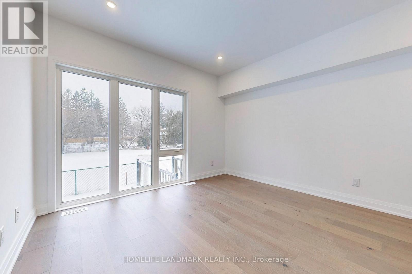 LOWER - 22 PERSICA STREET, Richmond Hill, Ontario