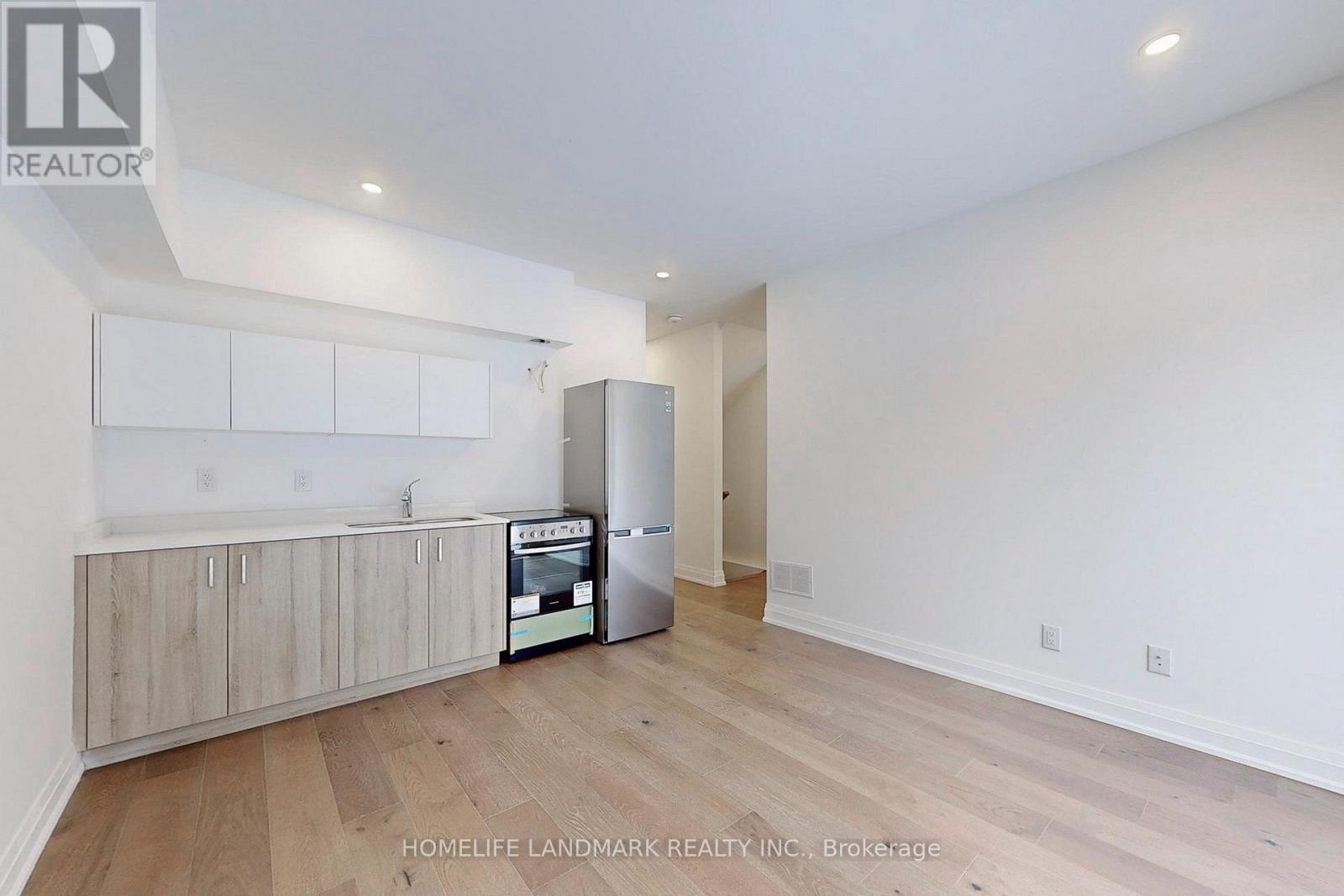 Lower - 22 Persica Street, Richmond Hill, Ontario  L4E 1L3 - Photo 4 - N13886150
