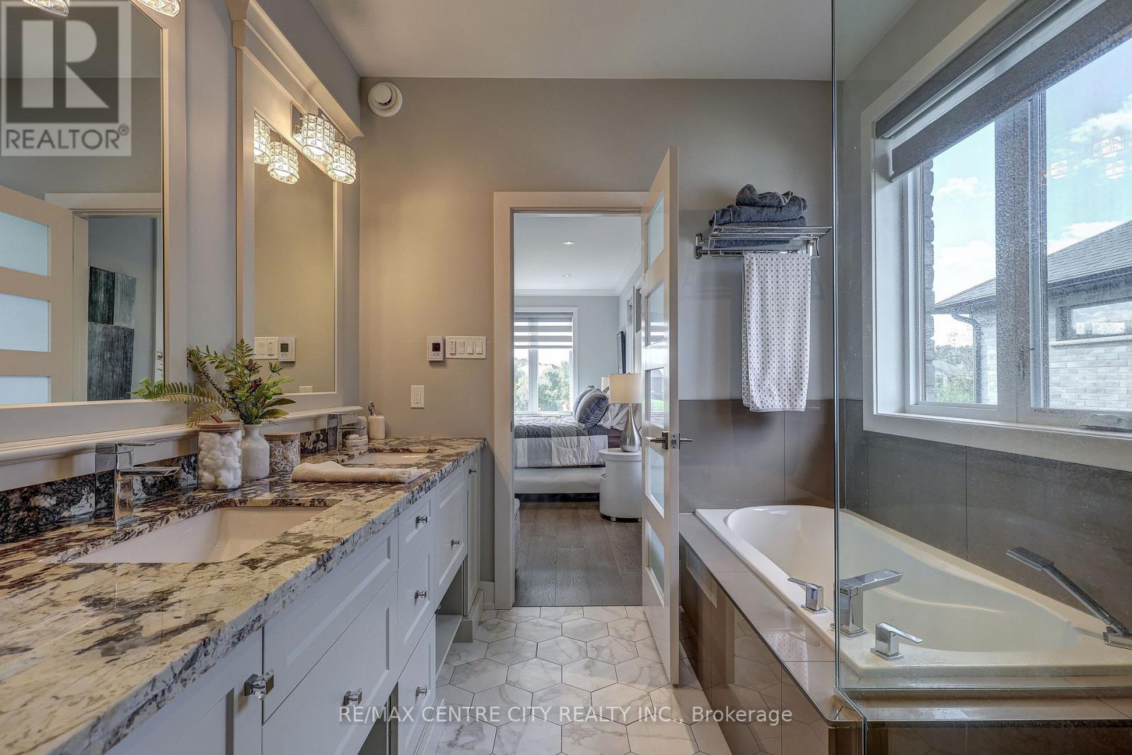 151 Robin Ridge Drive, Central Elgin, Ontario  N0L 1B0 - Photo 30 - X13868596