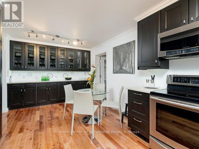 153 Delrex Boulevard, Halton Hills, Ontario  L7G 4E1 - Photo 11 - W13749802